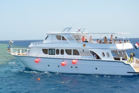 Hurghada Hula Hula Island luxury boat,snorkeling & lunch